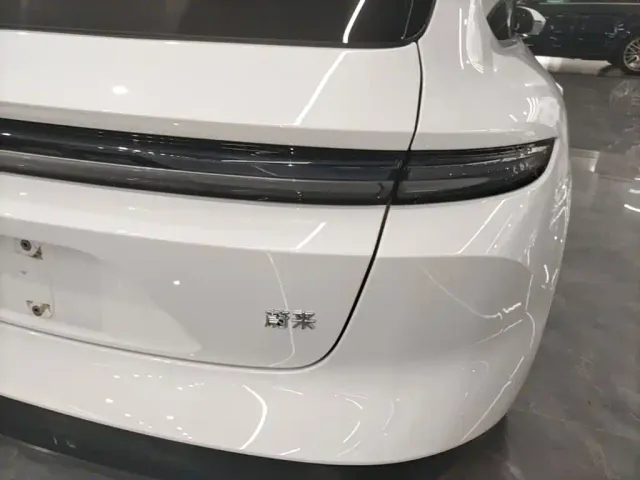 Nio ET5 Touring — Фото автомобиля 7