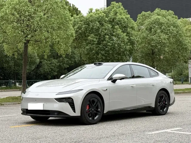 Фотография автомобиля — Dongfeng eπ 007