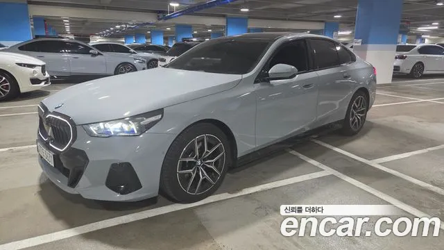 BMW 5 Series G60 — Фото автомобиля 3