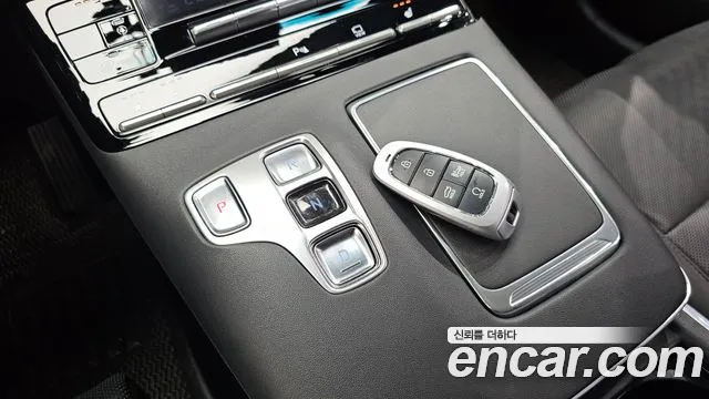 Hyundai Grandeur New — Фото автомобиля 12