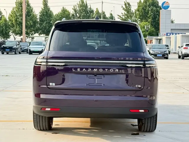 Leapmotor C16 — Фото автомобиля 6