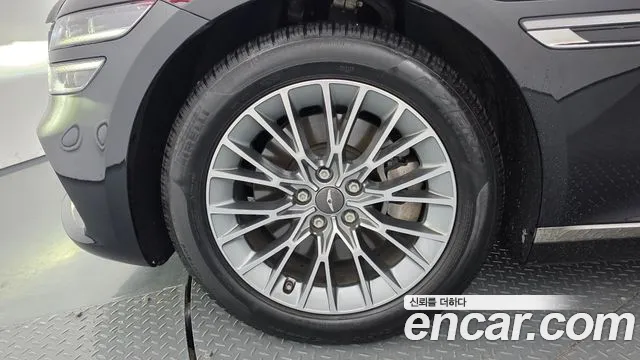 Genesis G80 Бензин 2.5 турбо 2WD — Фото автомобиля 4