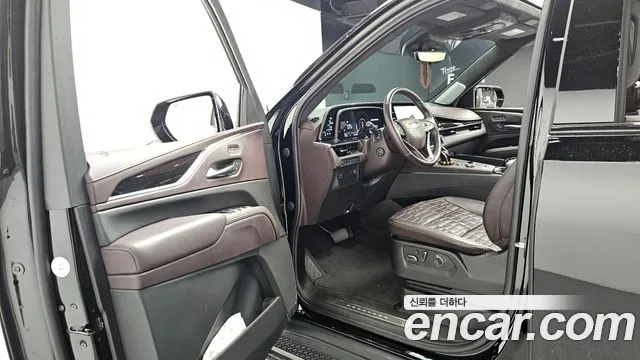 Cadillac Escalade Escalade 5 поколение — Фото автомобиля 10