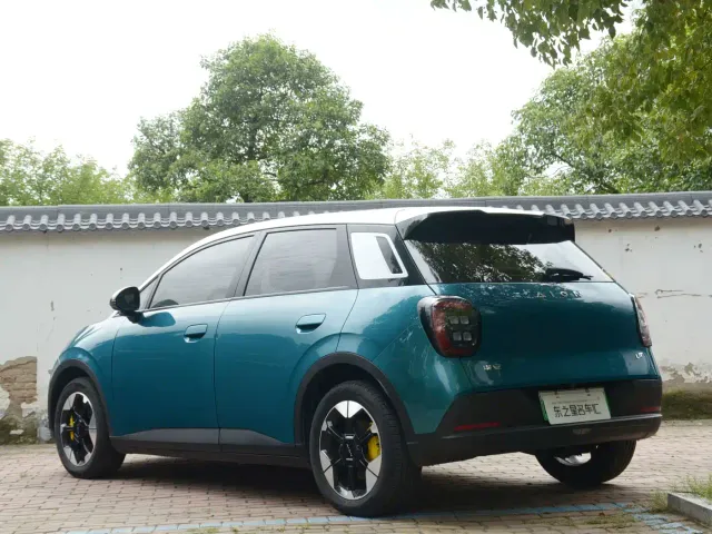 GAC Aion UT — Фото автомобиля 15