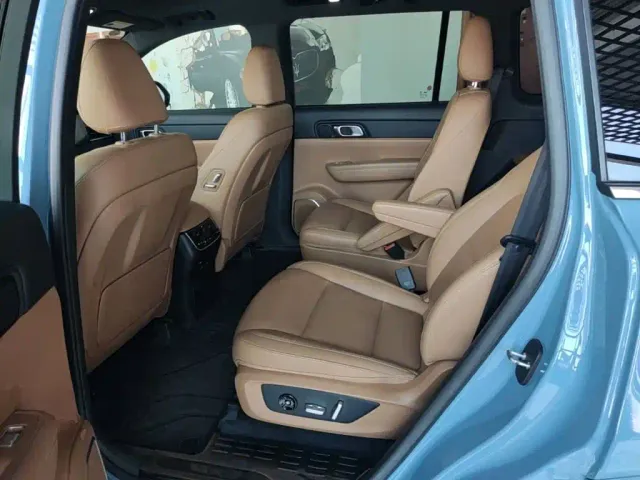 Li Auto ONE — Фото автомобиля 16