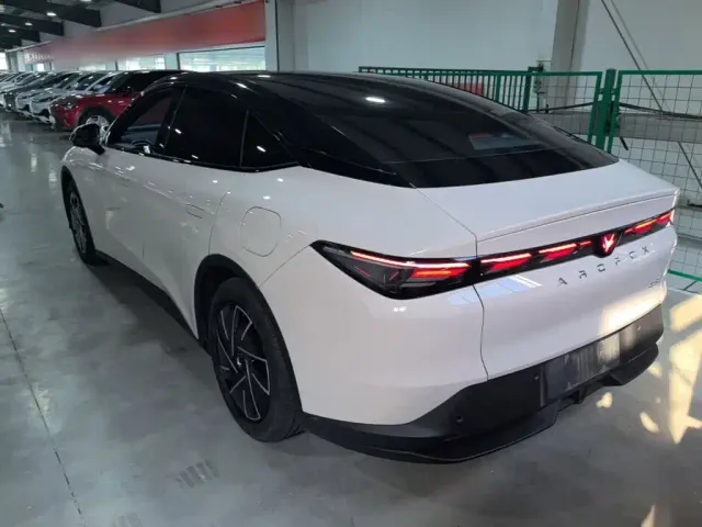 Arcfox Alpha S5 — Фото автомобиля 4