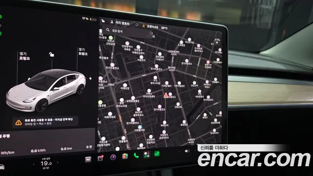 Tesla Model 3 — Фото автомобиля 14