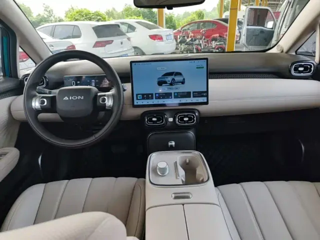 GAC Aion UT — Фото автомобиля 9