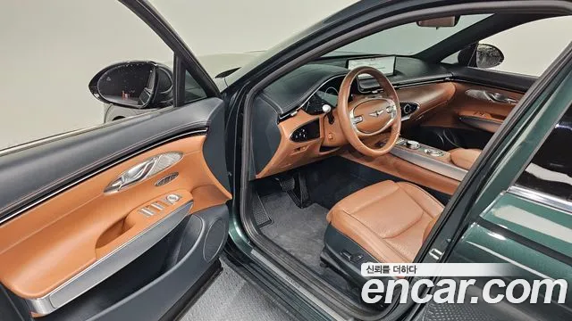 Genesis GV70 2.5T Бензин AWD — Фото автомобиля 10