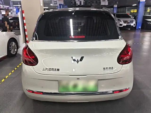 Wuling Bingo — Фото автомобиля 5
