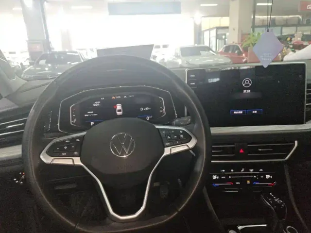Volkswagen Sagitar — Фото автомобиля 10