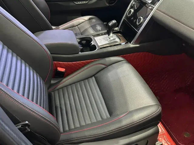 Land Rover Discovery Sport — Фото автомобиля 4