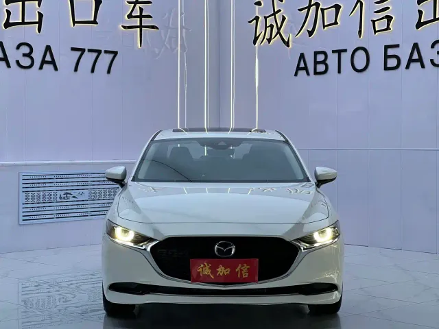 Mazda Axela — Фото автомобиля 2