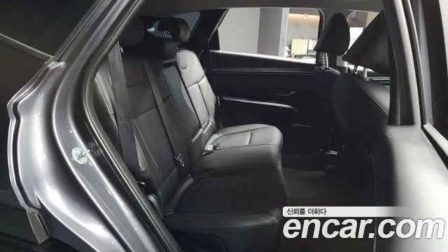 Hyundai Tucson Tucson (NX4) Дизель 2.0 4WD — Фото автомобиля 12