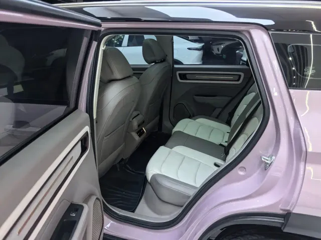 Geely ICON — Фото автомобиля 7