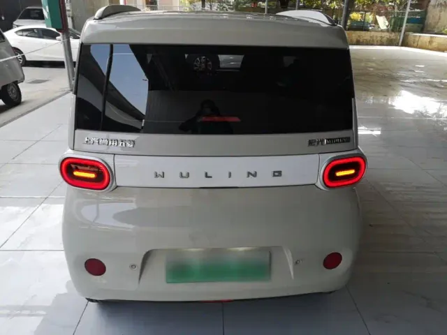 Wuling Hongguang Mini EV — Фото автомобиля 5