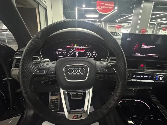 Audi RS 4 — Фото автомобиля 13