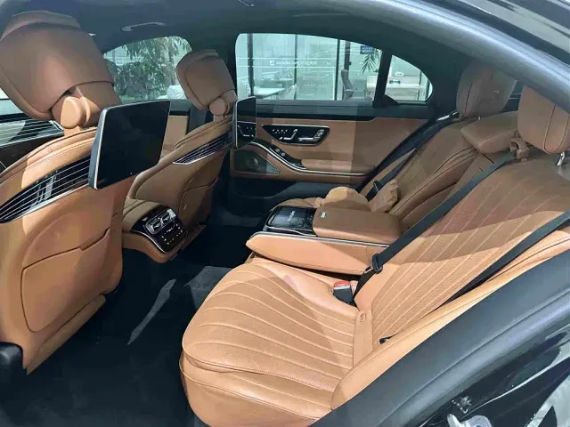 Mercedes-Benz S-Class — Фото автомобиля 14