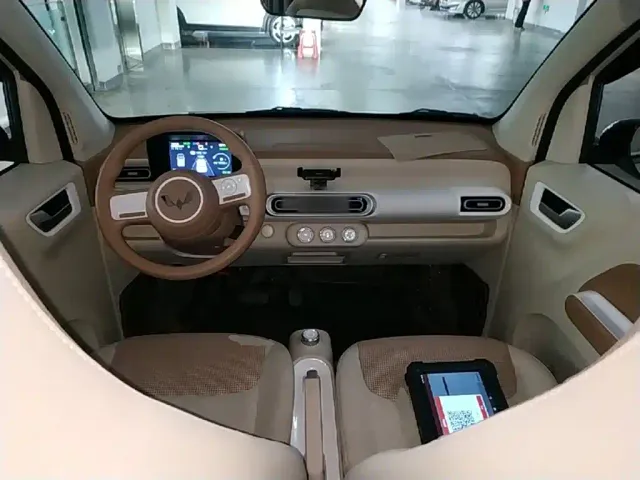 Wuling Hongguang Mini EV — Фото автомобиля 9