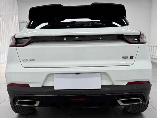 Geely Emgrand S — Фото автомобиля 5