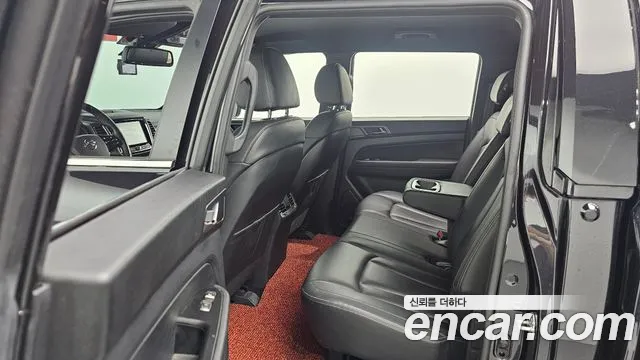 KG_Mobility_Ssangyong Rexton Новый Rexton Sport Khan Дизель 2.2 4WD — Фото автомобиля 12