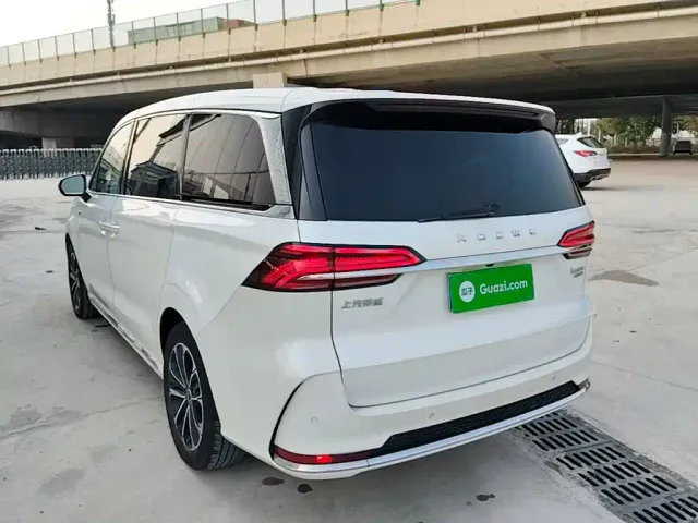 Roewe iMAX8 — Фото автомобиля 4