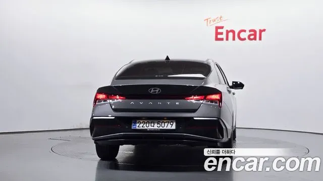 Hyundai AVANTE Новый Avante (CN7) — Фото автомобиля 4