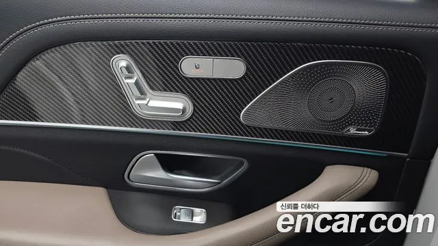 Mercedes-Benz GLE-Class — Фото автомобиля 29