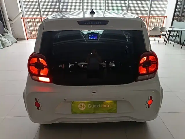 Roewe Clever — Фото автомобиля 5