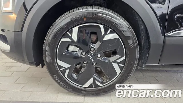 Kia Niro — Фото автомобиля 5