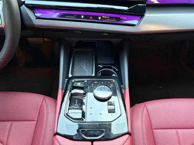 BMW 5 Series — Фото автомобиля 21