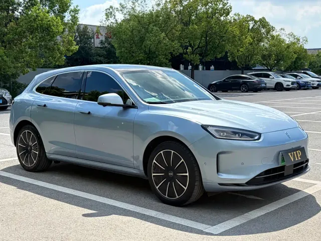 Aito M5 — Фото автомобиля 3
