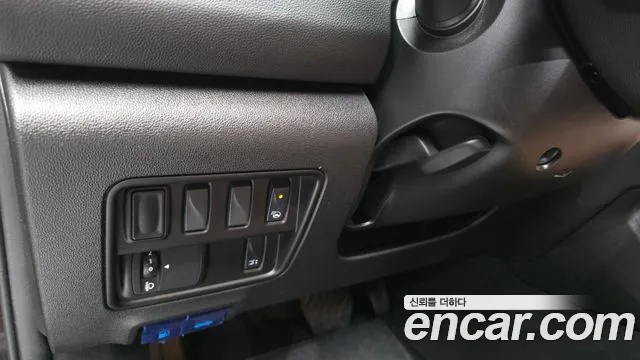 Renault-KoreaSamsung QM6 Новый QM6 2.0 GDe RE Signature 2WD — Фото автомобиля 27