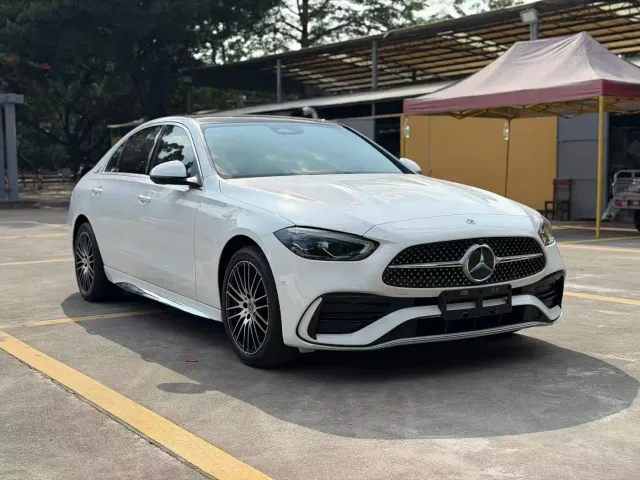 Mercedes-Benz C-Class — Фото автомобиля 3