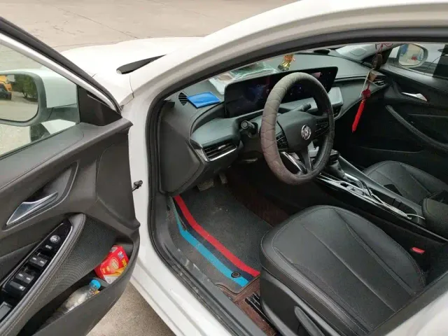 Buick Verano — Фото автомобиля 12