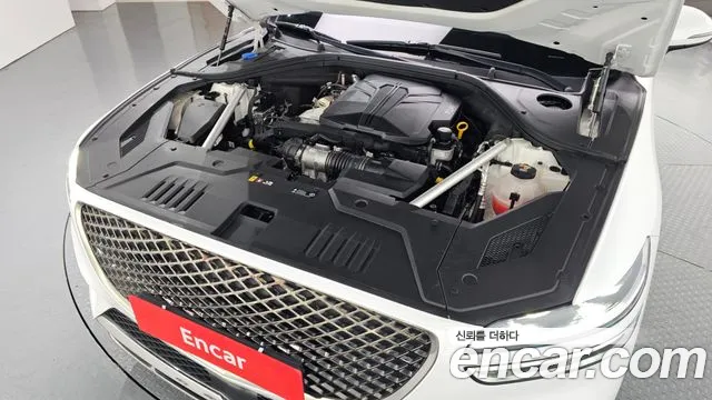 Genesis GV70 2.2 Дизель 2WD — Фото автомобиля 6