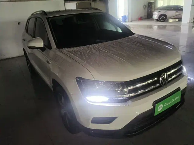 Volkswagen Tharu — Фото автомобиля 3