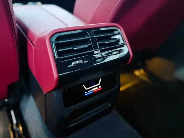 BMW 5 Series — Фото автомобиля 16