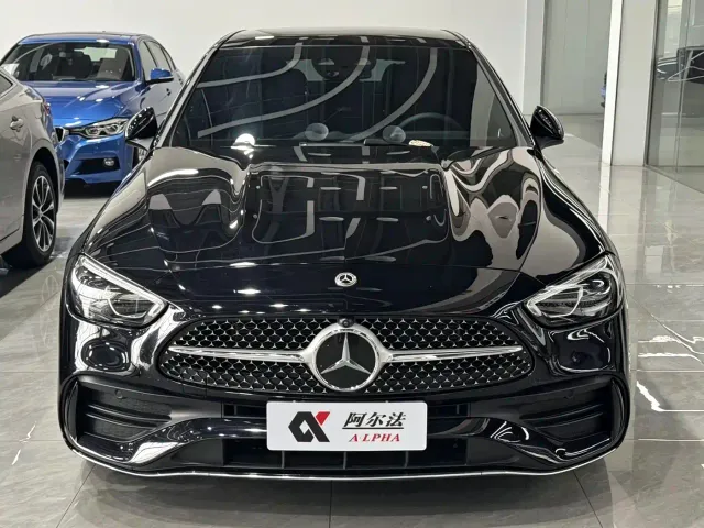 Mercedes-Benz C-Class — Фото автомобиля 2