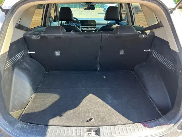 Kia Seltos — Фото автомобиля 18