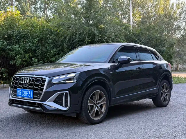 Фотография автомобиля — Audi Q2L