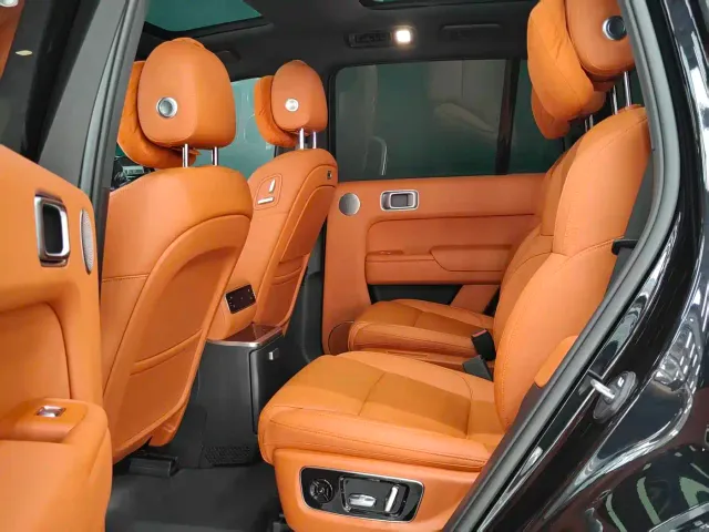 Li Auto L8 — Фото автомобиля 3