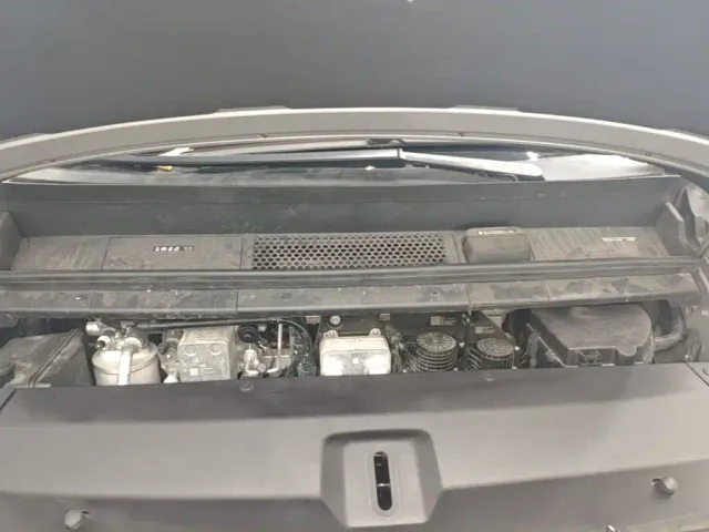 Li Auto MEGA — Фото автомобиля 19