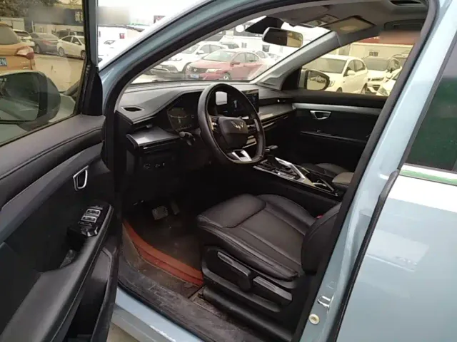 Wuling Asta — Фото автомобиля 15