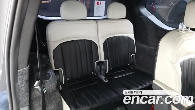 Kia EV9 — Фото автомобиля 13