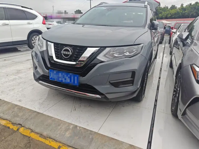 Фотография автомобиля — Nissan X-Trail
