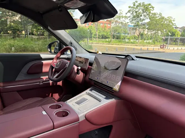 Voyah Auto VOYAH Taisan 2026 Model Base — Фото автомобиля 10