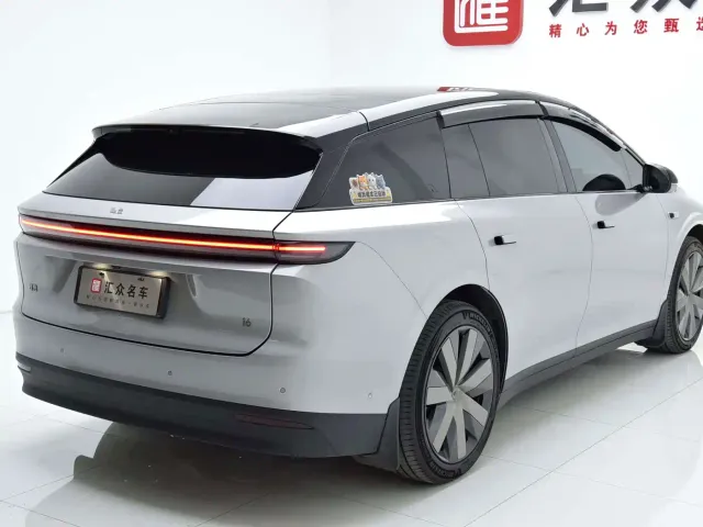 Li Auto i6 — Фото автомобиля 22