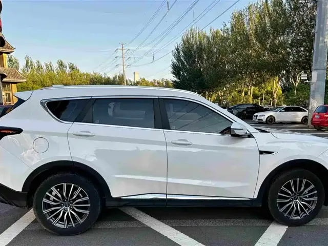 Jetour X70 Plus — Фото автомобиля 11