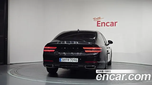 Genesis G80 RG3 — Фото автомобиля 4